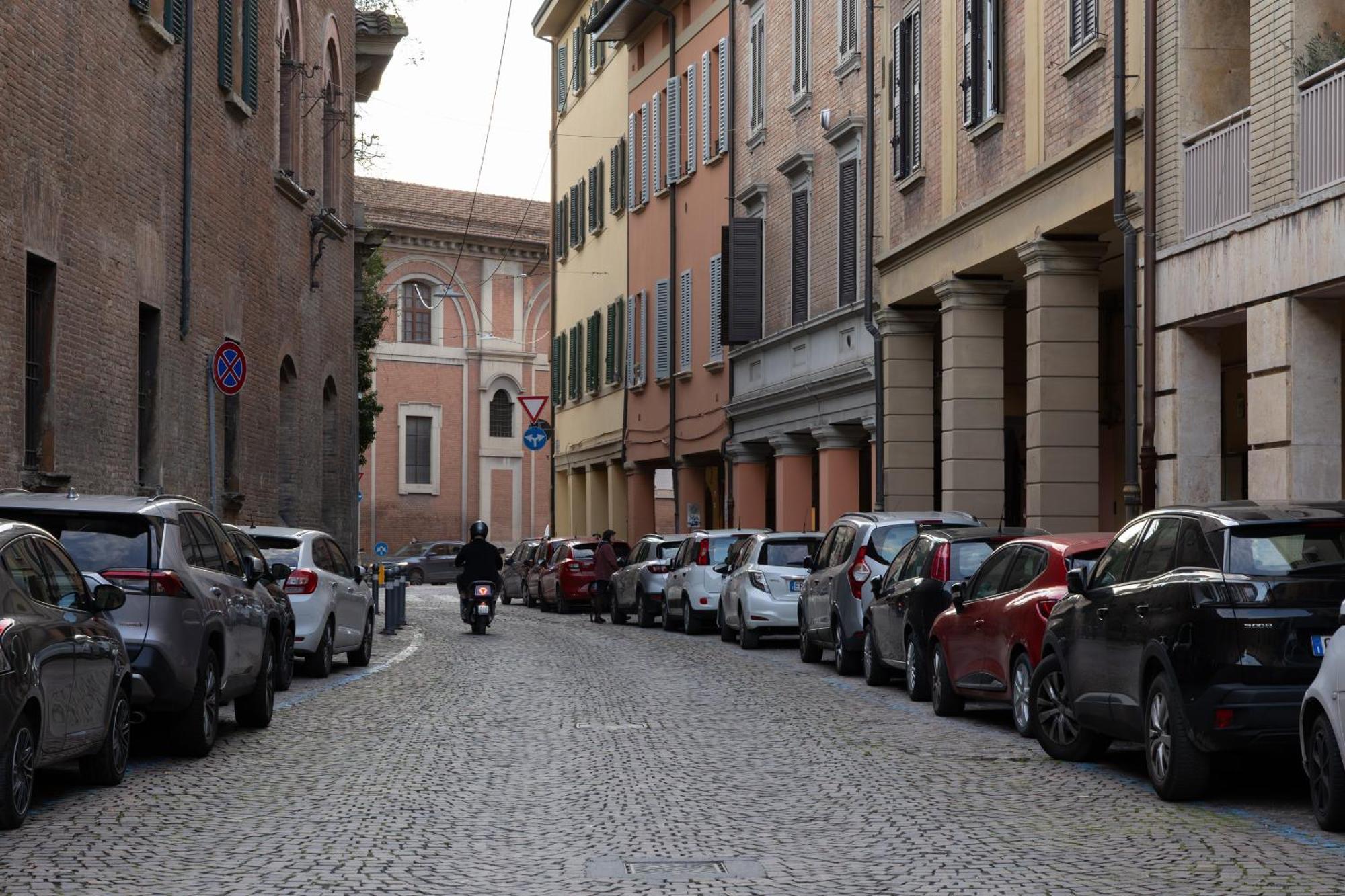 Collegio Di Spagna 13 Болонья Экстерьер фото